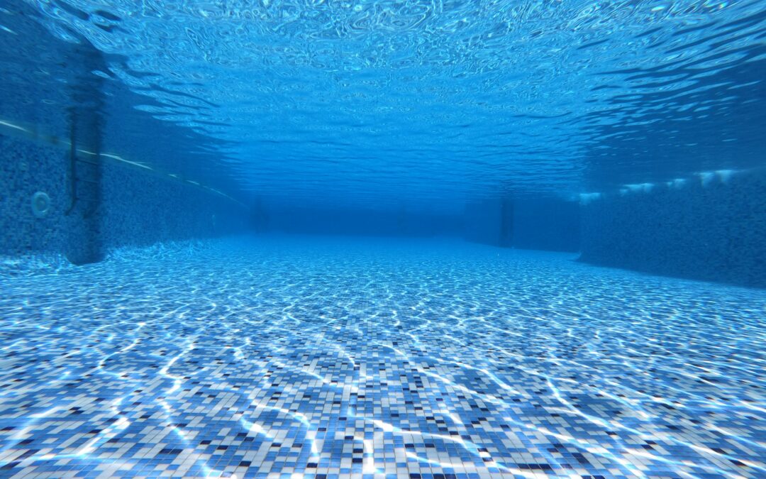 La pose de feutrine de piscine : quelle colle utiliser ?